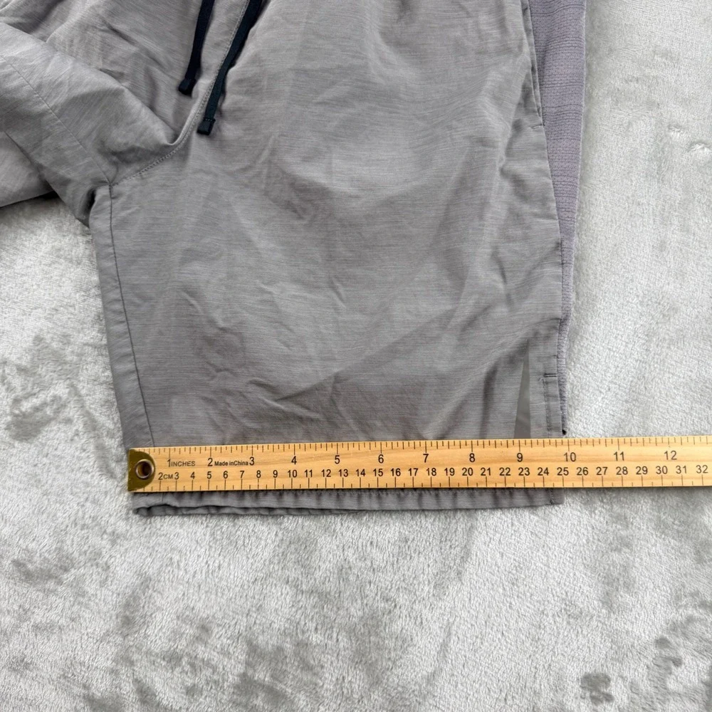 Nike Dri-FIT Grey Running Shorts Men's S‎ Small Activewear Athletic Gym Training